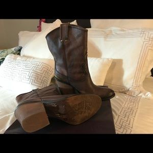 Lucky Brand cowboy boots